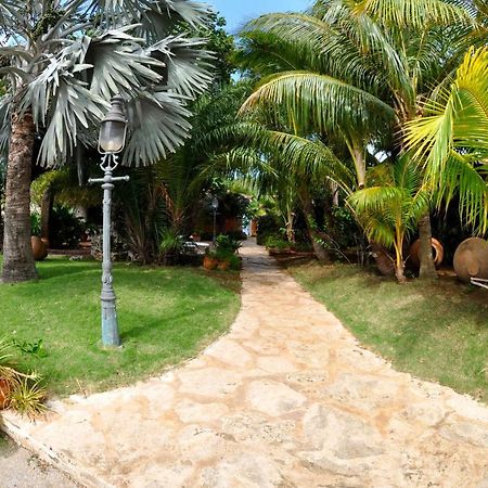 Sun Reef Village On Seaウィレムスタッド エクステリア 写真