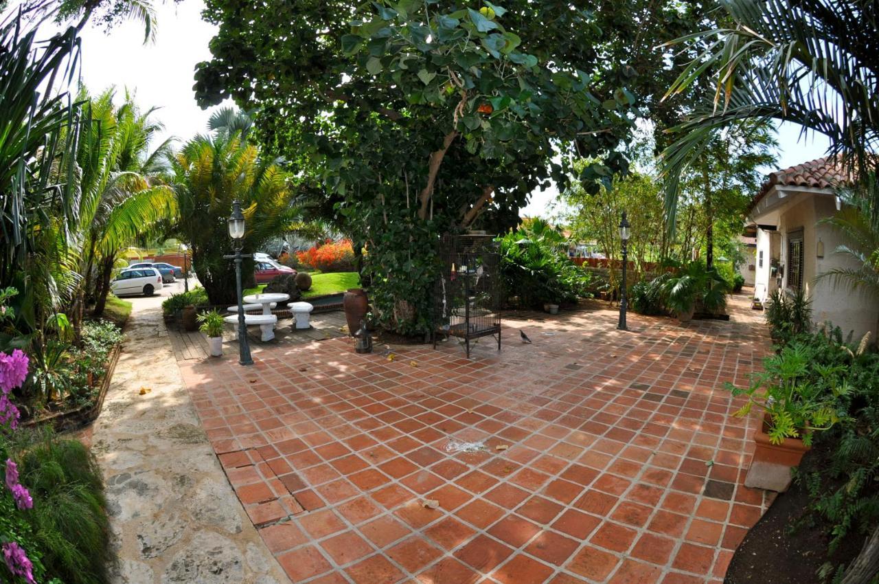 Sun Reef Village On Seaウィレムスタッド エクステリア 写真